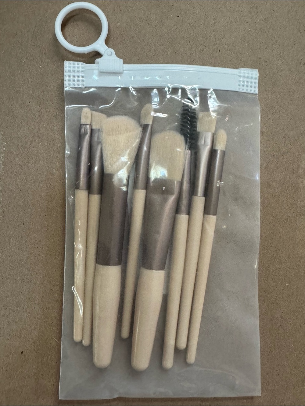 ❤️ NWT Mini Makeup Brush Set Neutral Beige with Pouch Keychain Hook Beauty